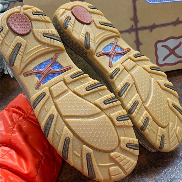 New Twisted X CellStretch Casual Slip On Serape - Picture 3 of 5